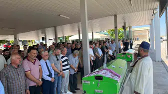 Malatya’da aile katliamı Anne ve kızı son yolculuğuna uğurlandı