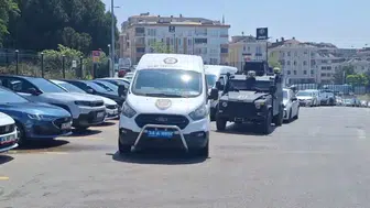 Maltepe'de bir galeri kurşunların hedefi oldu