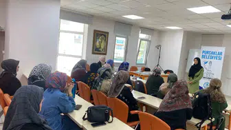 Pursaklar'da anneler ve kızları aile bağlarını güçlendirmek için bir araya geldi