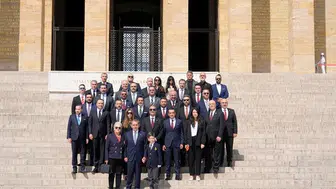 Dursun Özbek ve yeni yönetim Ankara’da Ata’nın huzuruna çıktı
