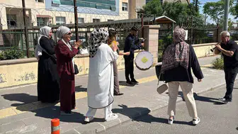 Diyarbakırda biten evliliğin ardından adliye önünde sıra dışı düello