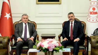 Bakanlar gençlik projeleri için masaya oturdu