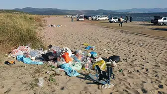 Pamucak sahilinde caretta caretta yuvaları araç baskısı altında