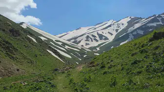 Van'da haziran ayında kar keyfi İki mevsim bir arada