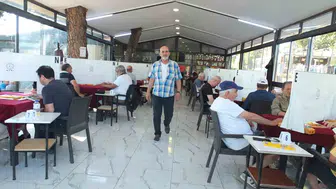 Kuzey Ege’nin briç tutkunları Burhaniye’de buluştu