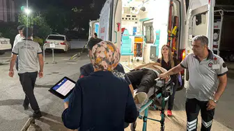Kahta’da parkta bıçaklı kavga bir kişiyi hastanelik etti