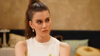 Beril Pozam İnşirah Suresi ile yaşadığı değişimi anlattı
