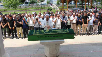 Bir öğretmenin en özel gününde yürek burkan veda