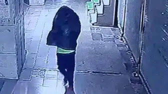 Kırıkkale'de çöp poşetli kundakçı kamerada