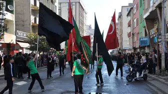 Kars’ta binlerce kişi Kerbela şehitleri için yürüdü