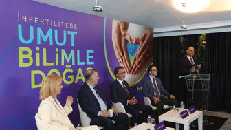 Çocuk sahibi olmayı erteleyenleri bekleyen büyük risk