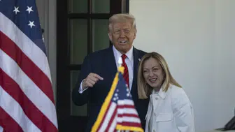 İtalyan Başbakan'dan Trump'a zeytin dalı