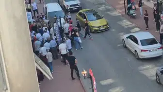 Zonguldak'ta dedesinin elini bırakan çocuk motosikletin altında kaldı