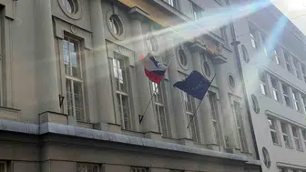 Slovenya’da yeni hükümetin ilk işi Filistin bayrağını indirmek oldu