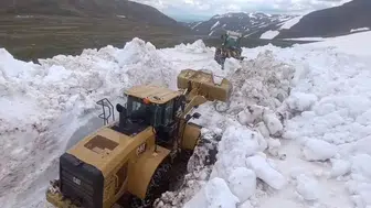 Erzurum’da haziran ayında altı metrelik kar mesaisi