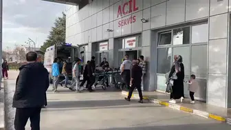 Kocaeli'de inşaat iskelesi faciası iki işçiyi hastanelik etti