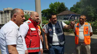 Atakum Belediyesi yaz sezonunda yolları yenilemek için sahaya indi