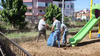 Nazilli parklarında bahar temizliği ve güvenlik mesaisi