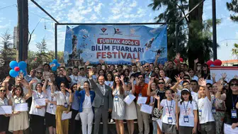 İzmirli öğrenciler bilim projelerini görücüye çıkardı