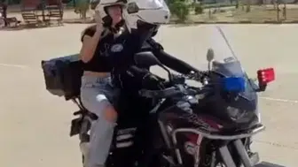Keşan'da YKS günü polis öğrencilerin yardımına koştu
