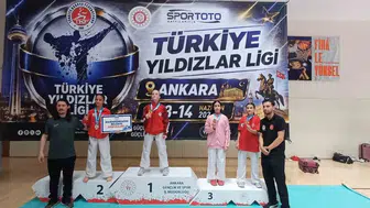 Sivaslı gençler Ankara’daki karate turnuvasında kürsüye çıktı