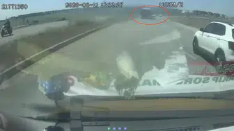 Diyarbakır'da otobüsün ters yöne girmesi kazayı beraberinde getirdi