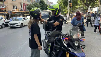 Bahçelievler'de zabıta ekipleri sınava yetişemeyen 11 öğrenciyi kurtardı