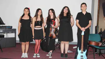 Menteşe Anadolu Lisesi öğrencileri müzik sahnesinde devleşti