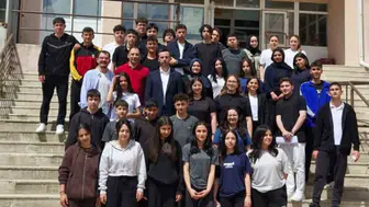Bilecik’te üniversite hayali kuran gençler akademisyenlerle buluştu