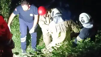 Bartın'da ırmağa düşen şahıs itfaiye operasyonuyla kurtarıldı