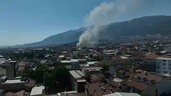 Bursa'nın kalbinde tarihi çarşı alevlere teslim oldu