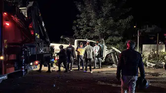 Bolu D-100 kara yolunda pikap hafriyat tırına çarptı