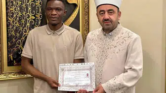 Kayseri'de yaşayan Zambiyalı genç Müslüman oldu