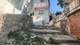 İzmir'de eski eş dehşeti: Kezzaplı saldırıda anne hayatını kaybetti