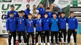 Şahinbeyli güreşçiler minderde Türkiye şampiyonu oldu