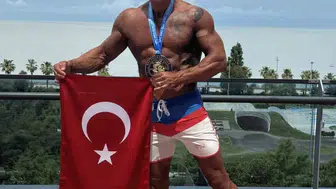 Bolu Emniyetinde çifte hayat Müdür Türker Uygur dünya şampiyonu oldu