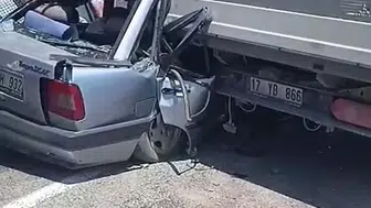 Çan yolunda otomobil kamyonete çarptı 4 kişi yaralandı