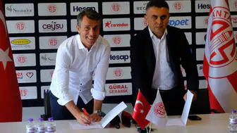 Antalyaspor yeni sezon için rotayı Bülent Korkmaz ile çizdi