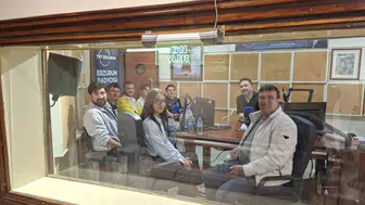 Erzurum sahnelerinden radyoya uzanan tiyatro yolculuğu