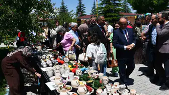 Akşehir'de çocuklar için çifte bayram yaşandı