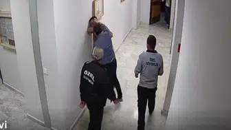 Eskişehir'de hastane müdürü personeline yumruk attı