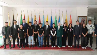 Sivaslı öğrenciler bilardoda Türkiye’ye damga vurdu