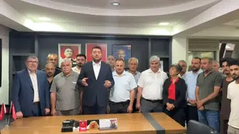 CHP Malatya’da yönetim değişikliği çilingirle yapıldı