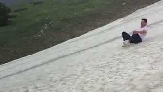 Haziran ortasında Köroğlu zirvesinde poşetle kaydılar