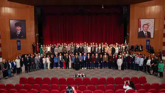 Atatürk Üniversitesi bilim üreten hocalarını ödüllendirdi