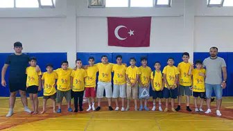 Anamurlu genç güreşçiler Türkiye Şampiyonası için mindere çıkıyor
