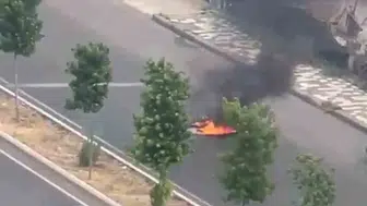 Diyarbakır trafiğinde korkutan motosiklet yangını