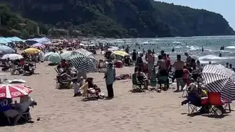 Bartın İnkumu plajında bir günde 32 kişi ölümden döndü