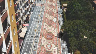 Kızıltepe’nin halı desenli caddesi 6 yaşında