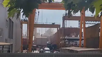 Tuzla tersaneler bölgesinde gemi yangını paniği